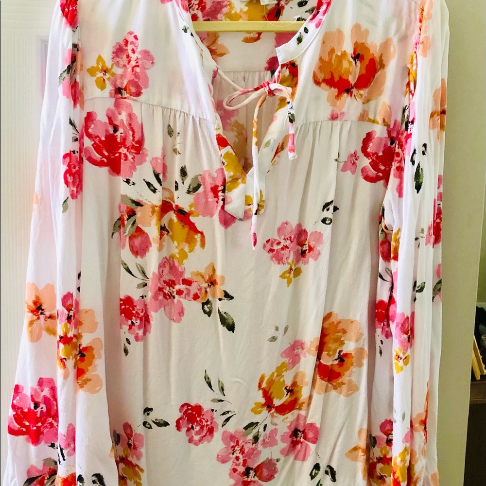 Loft XXL beautiful pullover blouse. Pinks/orange/black/white, just beautiful.